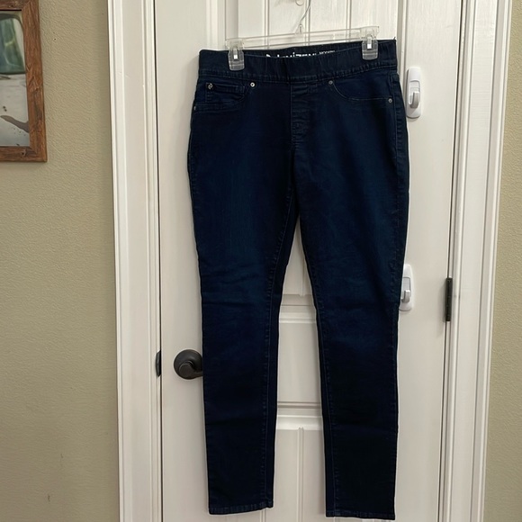 Denizen from Levi's Denim - Levi’s Denizen dark wash pull on jeans.  8